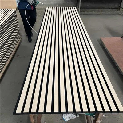 Panell de paret acústic de llistons de fusta